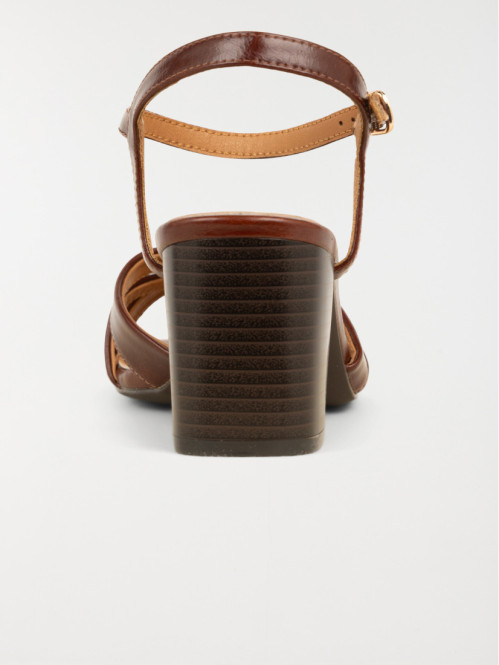 Sandales marrons à talon...