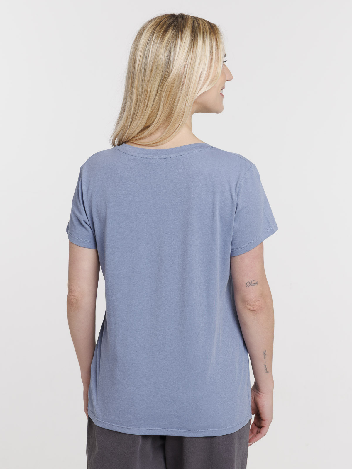 T-shirt col V denim bleu femme