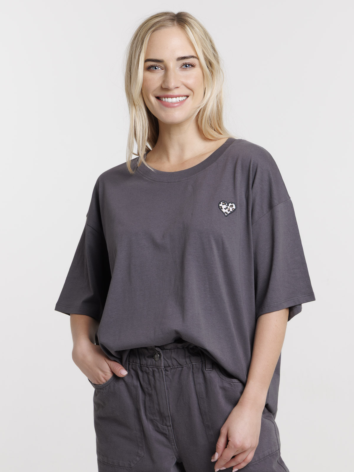 Tee-shirt coeur léopard femme