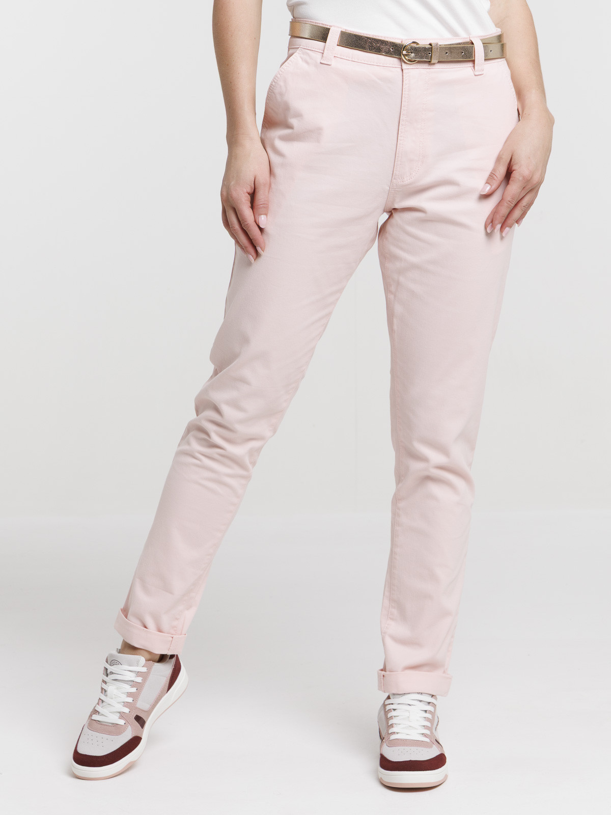 Pantalon chino femme ceinture dorée Pantalon chino femme ceinture dorée