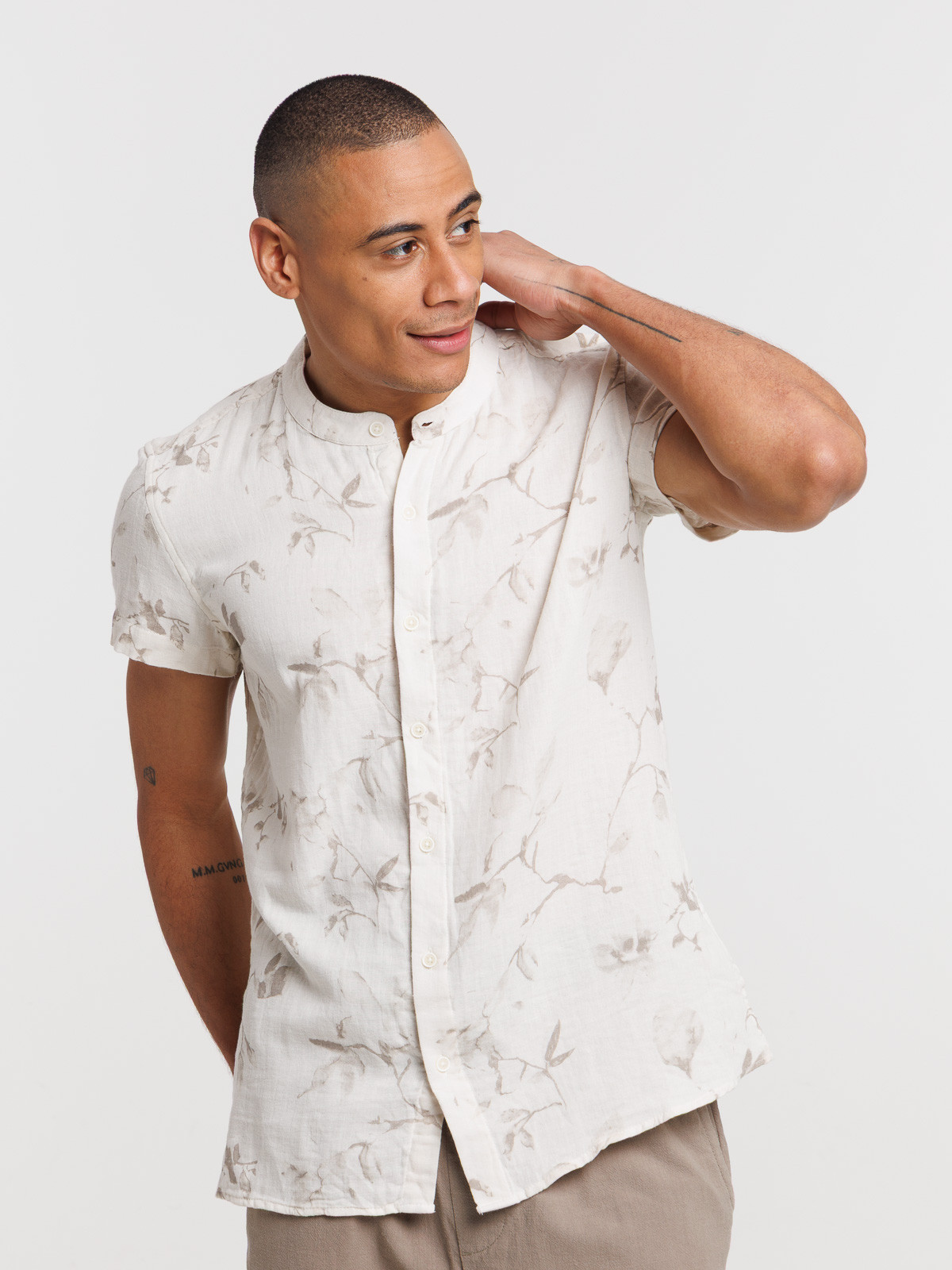 Chemisette motif floral homme Chemisette motif floral homme