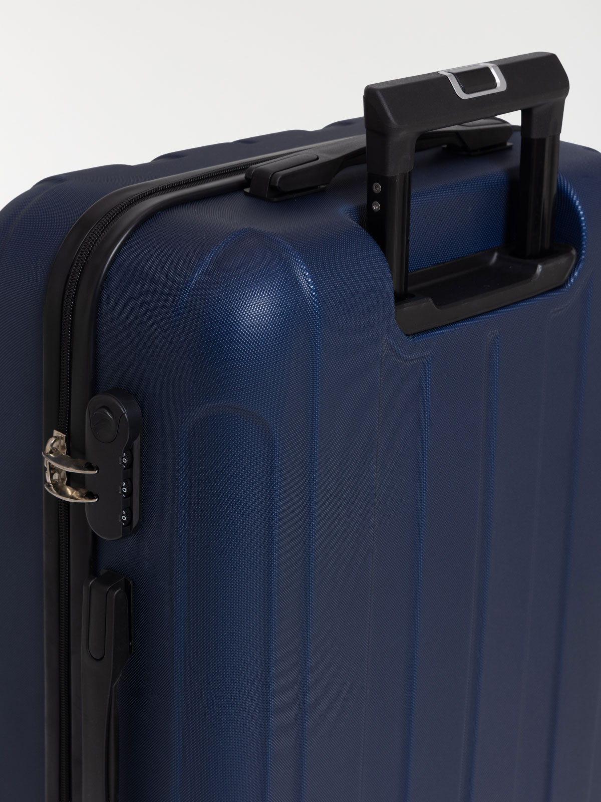 Valise rigide à roulettes 66x44x26cm