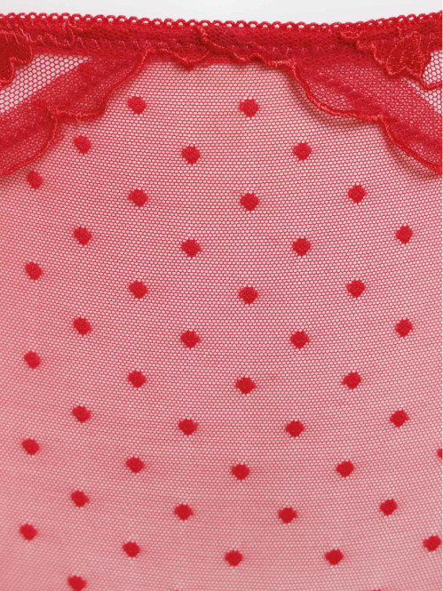 Tanga dentelle et coeur...