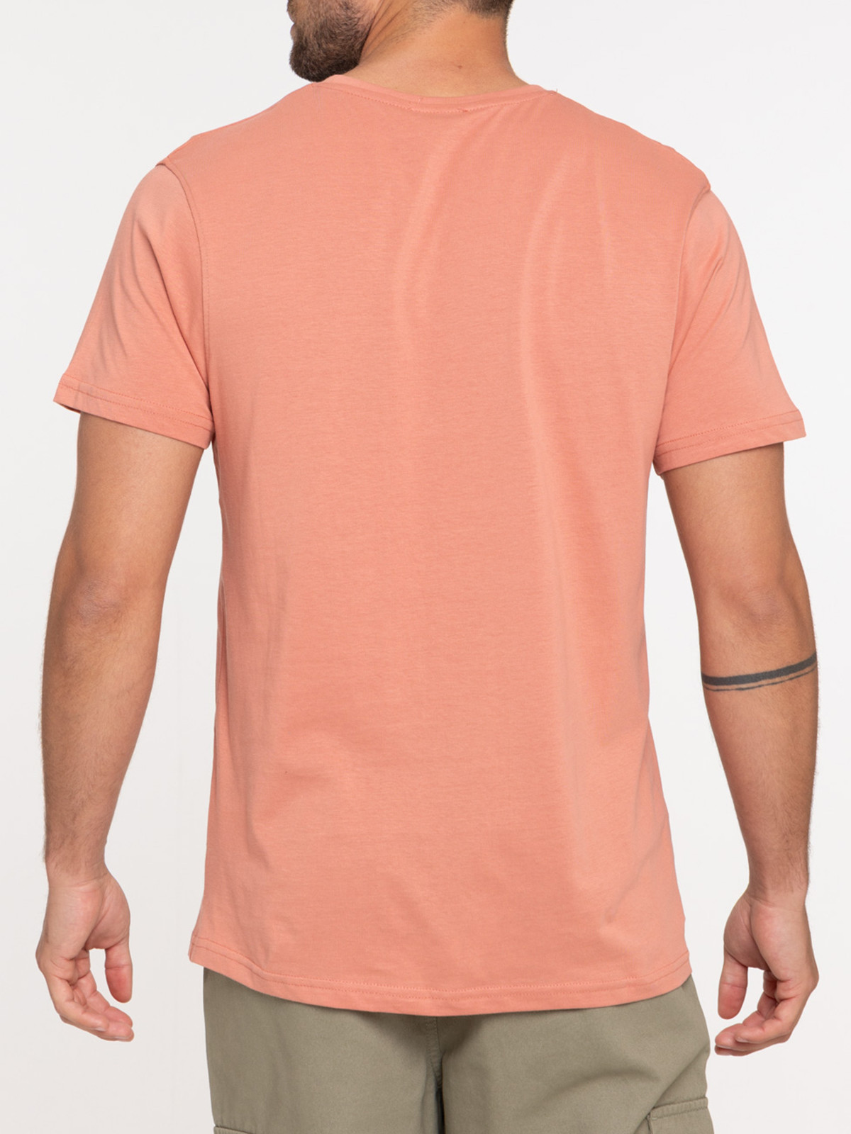T-shirt rose sauvage col V homme