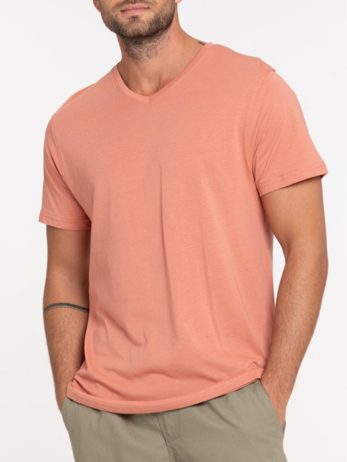 T-shirt rose sauvage col V...