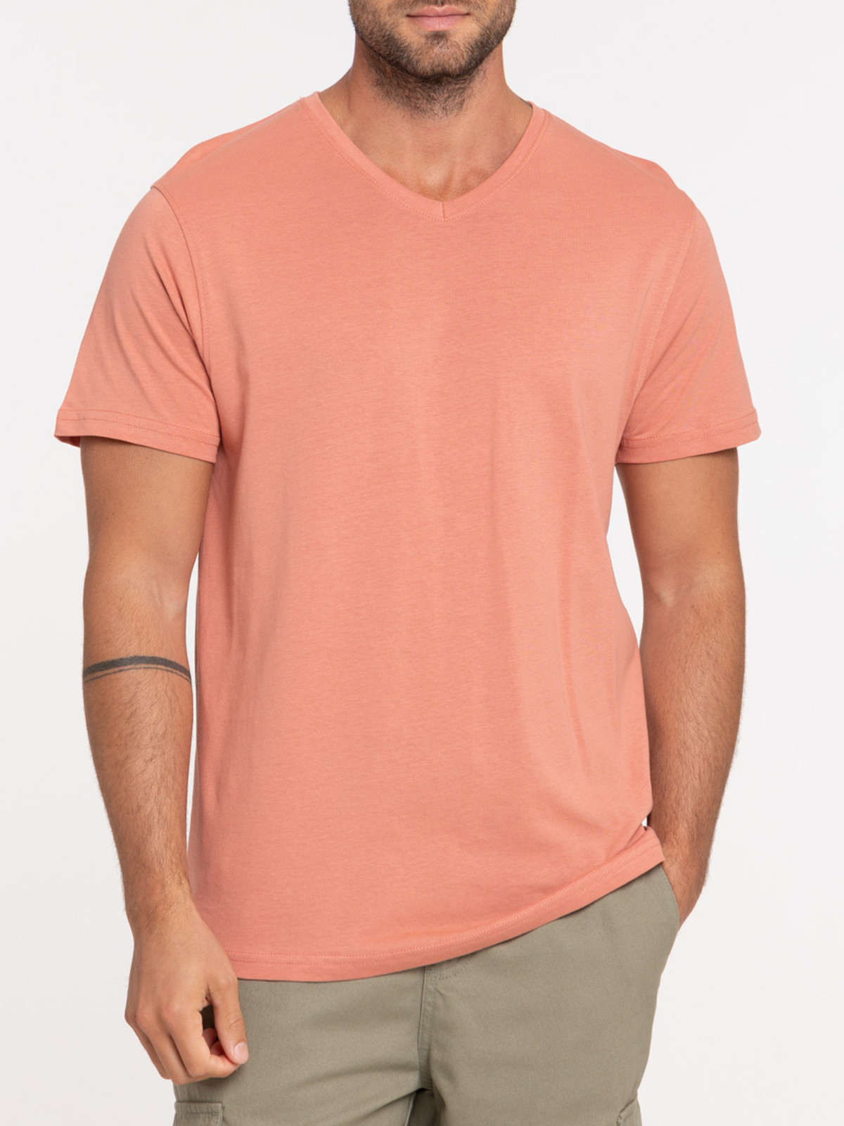 T-shirt rose sauvage col V homme