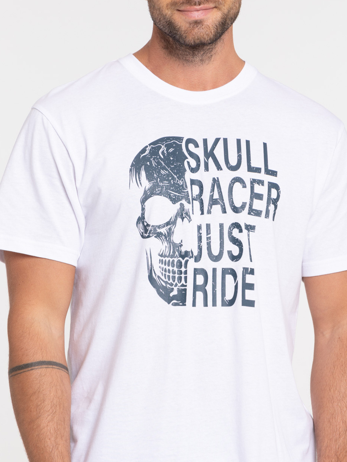 T-shirt blanc motif tête de mort homme T-shirt blanc motif tête de mort homme