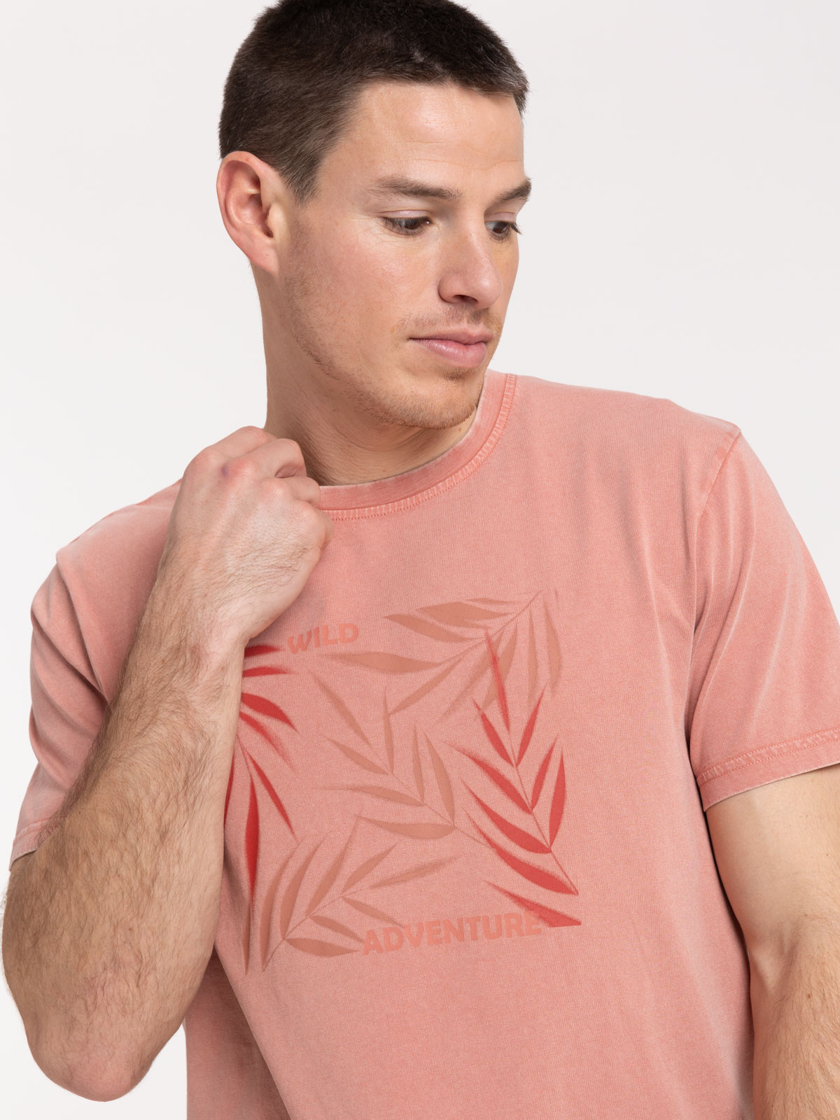 Tee-shirt imprimé rose sauvage homme Tee-shirt imprimé rose sauvage homme