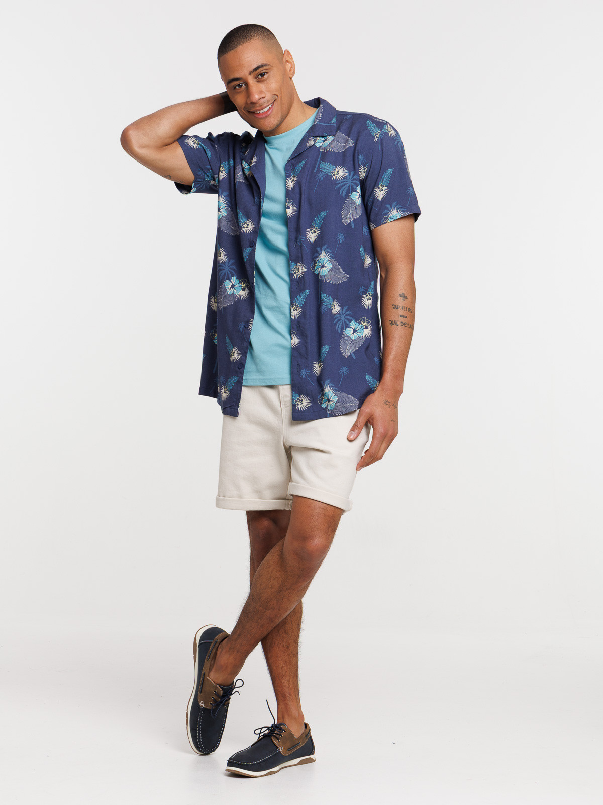 Chemisette fleurs tropicales homme Chemisette fleurs tropicales homme