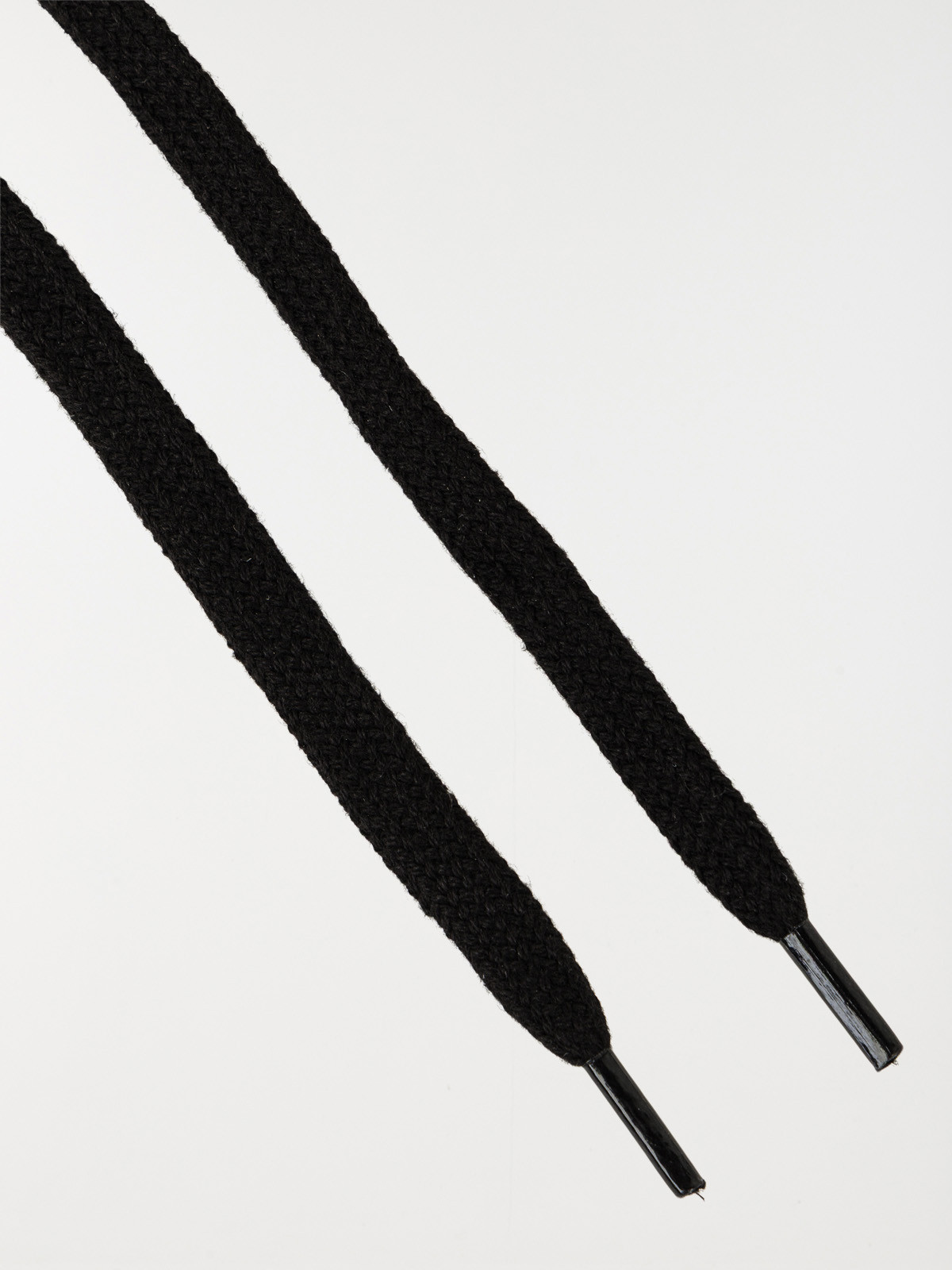 Lacets plats noirs 120 cm 7 oeillets