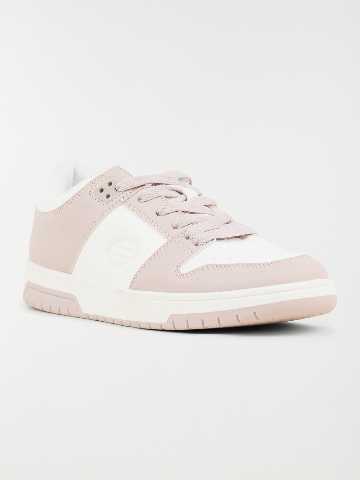 Baskets lacets roses femme (36-41) Baskets lacets roses femme (36-41)