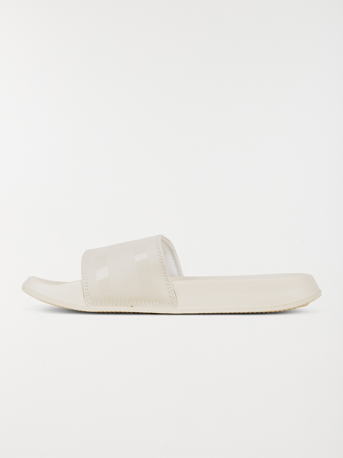 Claquettes beige Ellesse femme (36-42) Claquettes beige Ellesse femme (36-42)