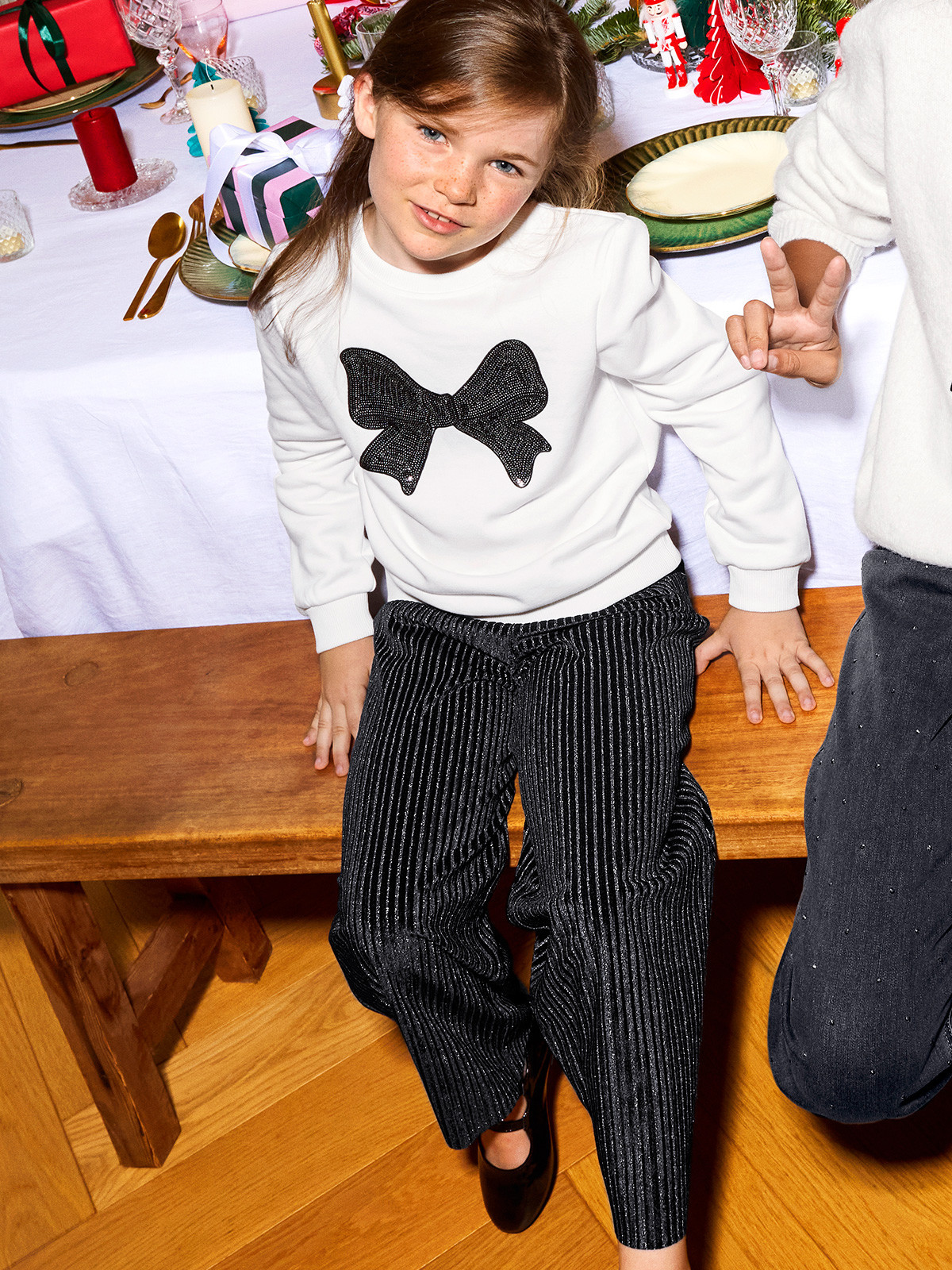 Sweat noeud en sequin fille (3-12A) Sweat noeud en sequin fille (3-12A)