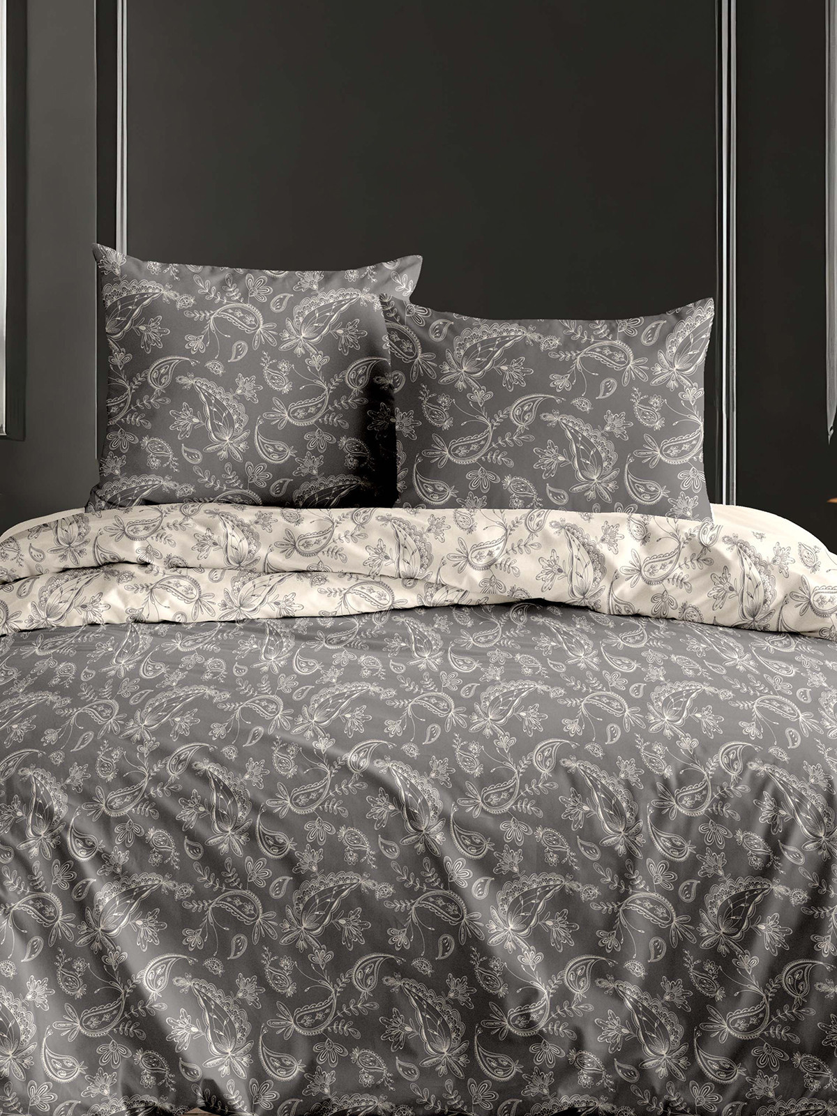 Parure fleurie 2 personnes 260x240 cm Parure fleurie 2 personnes 260x240 cm