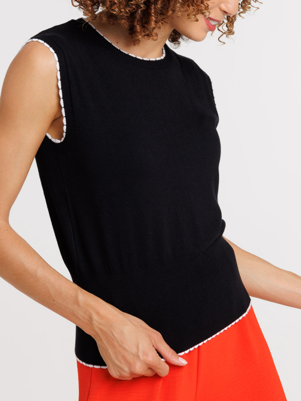 Pull sans manches noir femme