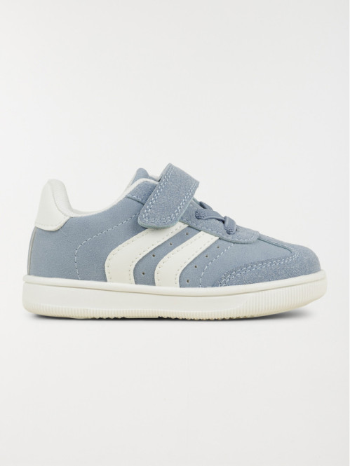 Baskets basses bleues...