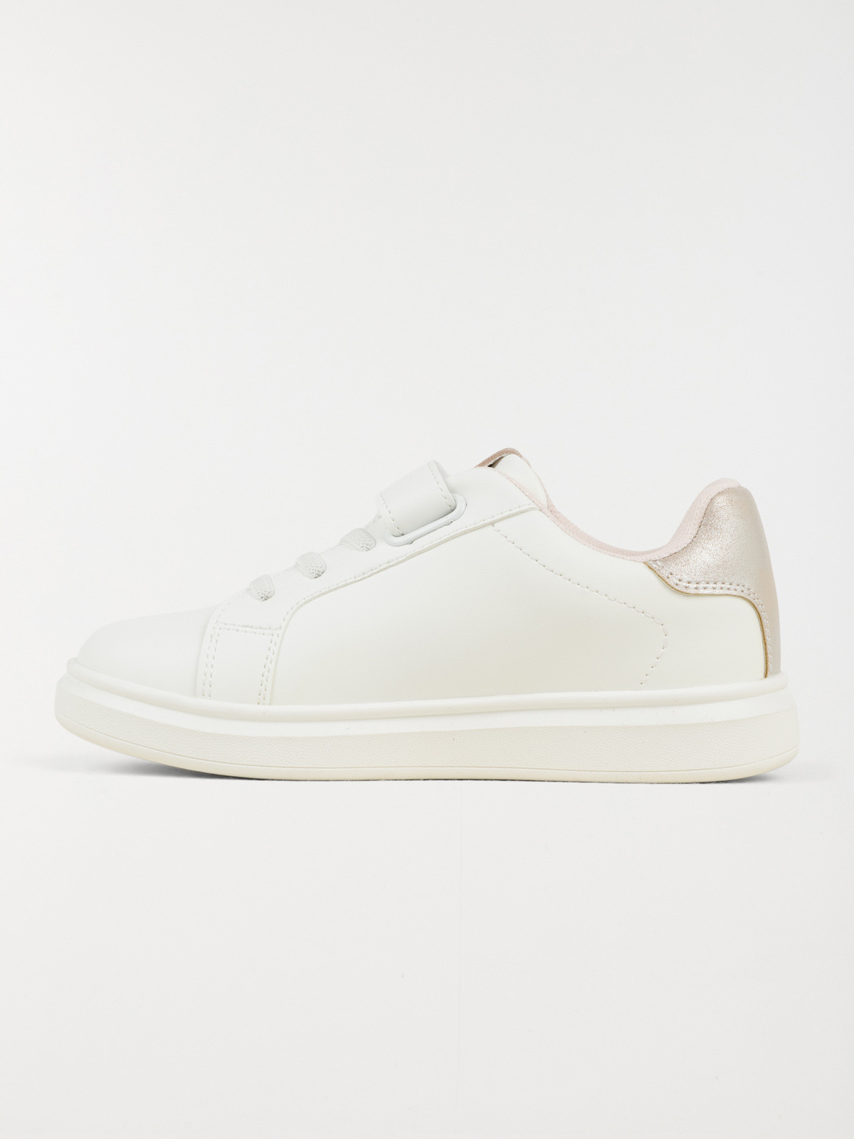 Baskets blanches étoile fille (31-35) Baskets blanches étoile fille (31-35)