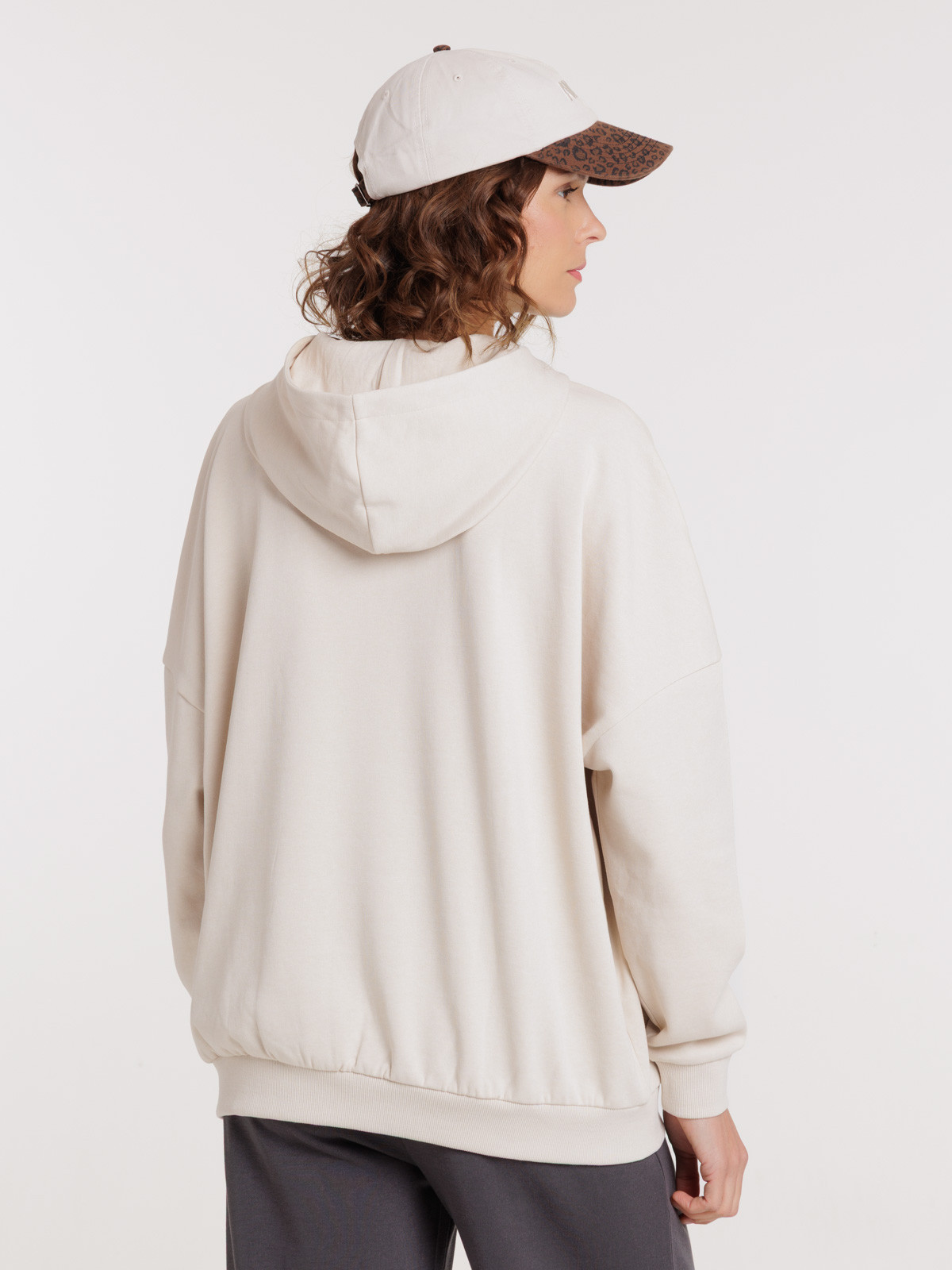Sweat à capuche beige grisé femme