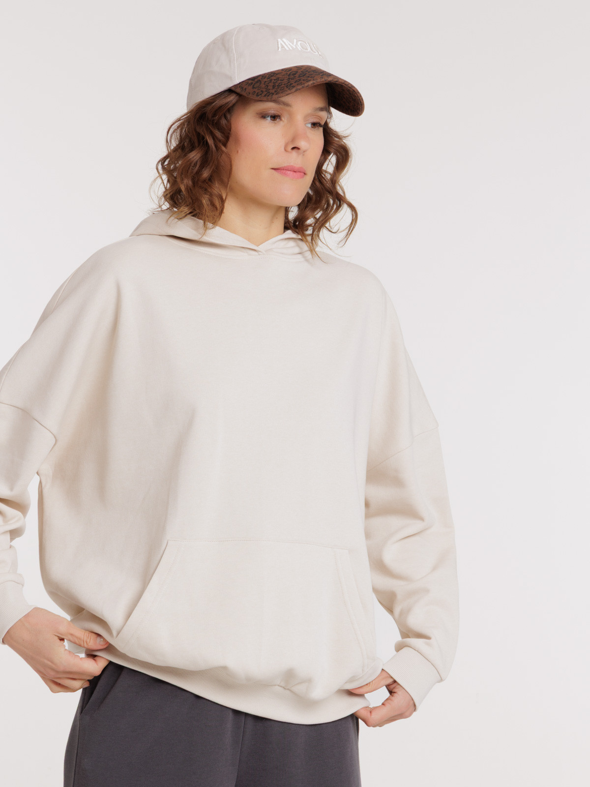 Sweat à capuche beige grisé femme