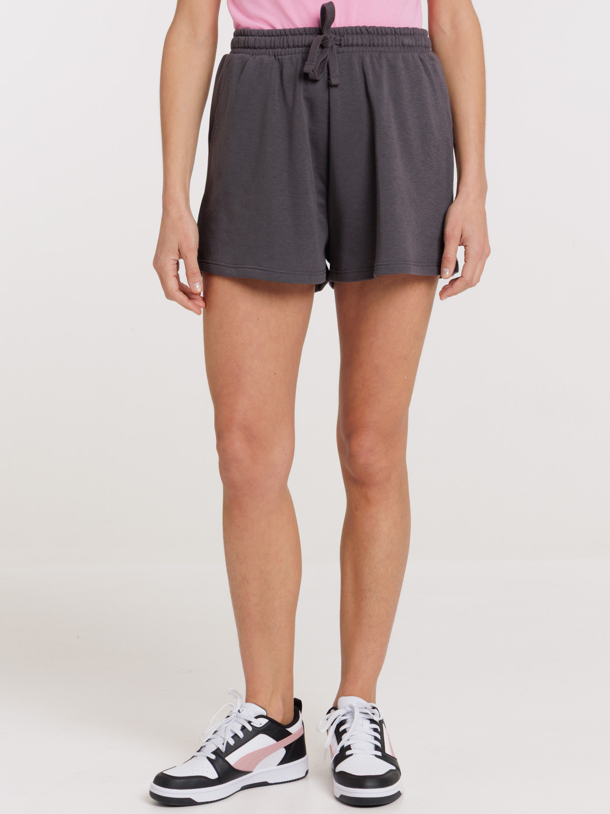 Short basique asphalte femme