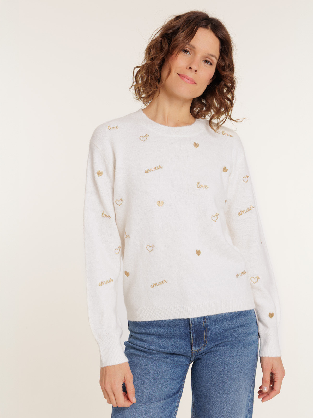 Pull femme coeurs et message brodés