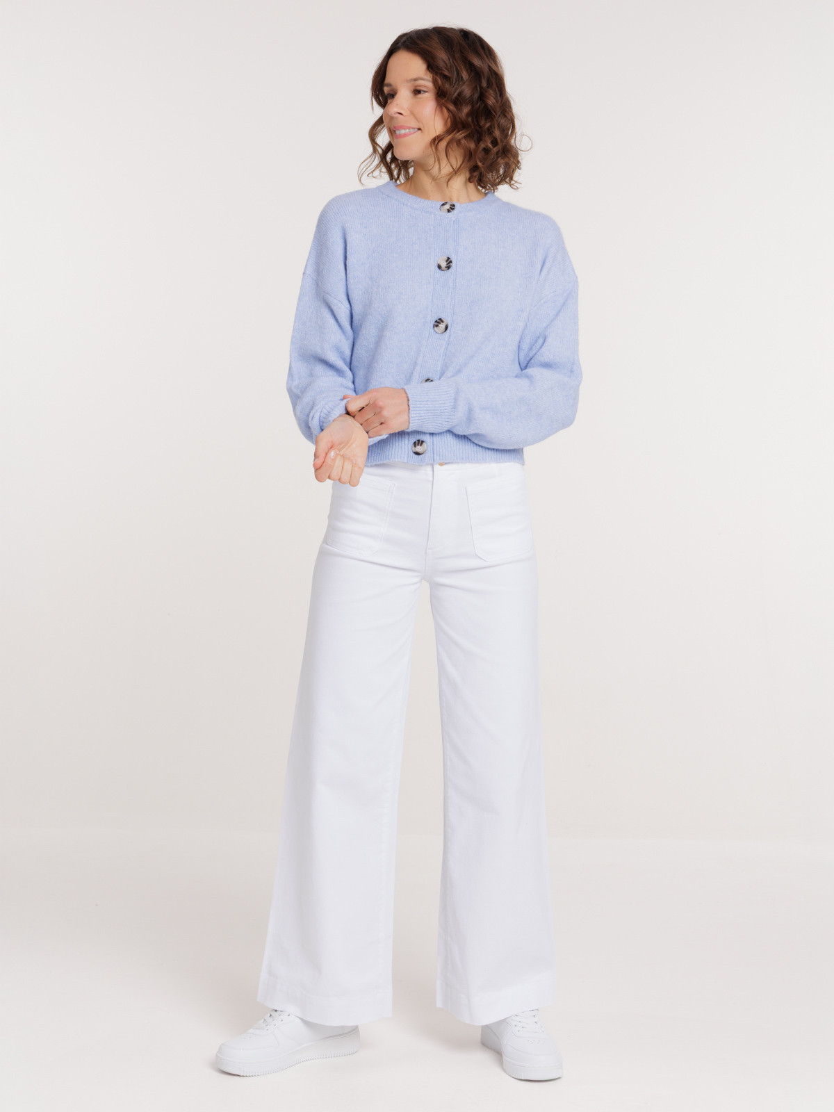 Gilet boutonné col rond femme