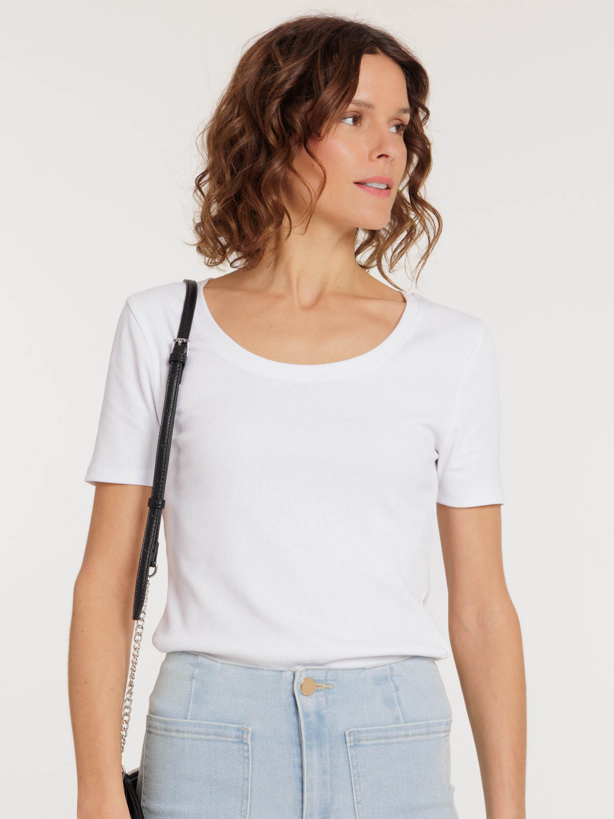 Tee-shirt blanc cotélé femme Tee-shirt blanc cotélé femme
