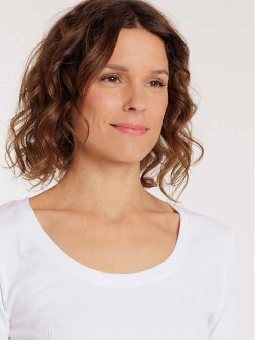 Tee-shirt blanc cotélé femme