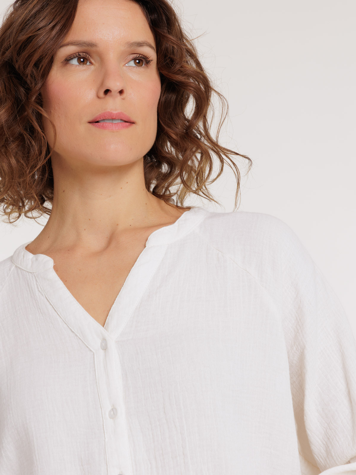 Chemise col tunisien coquille femme