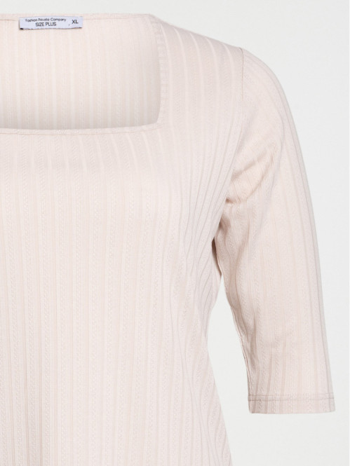 T-shirt col carré grande...