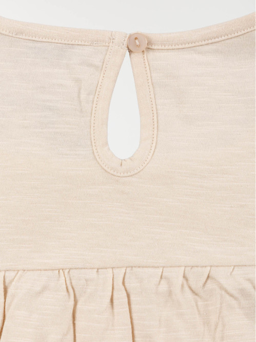 T-shirt fleurs en relief...