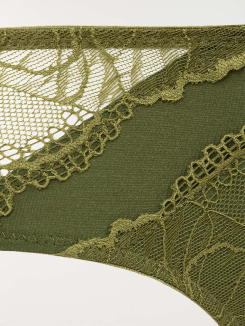 Shorty en dentelle chive...