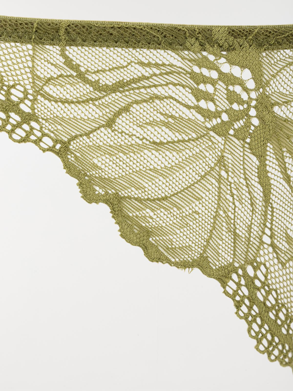 String en dentelle chive femme (S-XL) String en dentelle chive femme (S-XL)