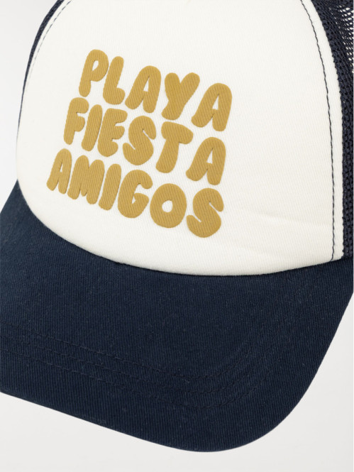 Casquette message en relief...