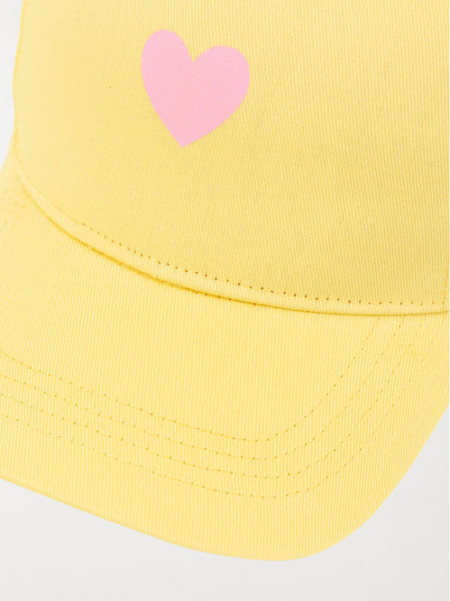 Casquette jaune clair coeur...