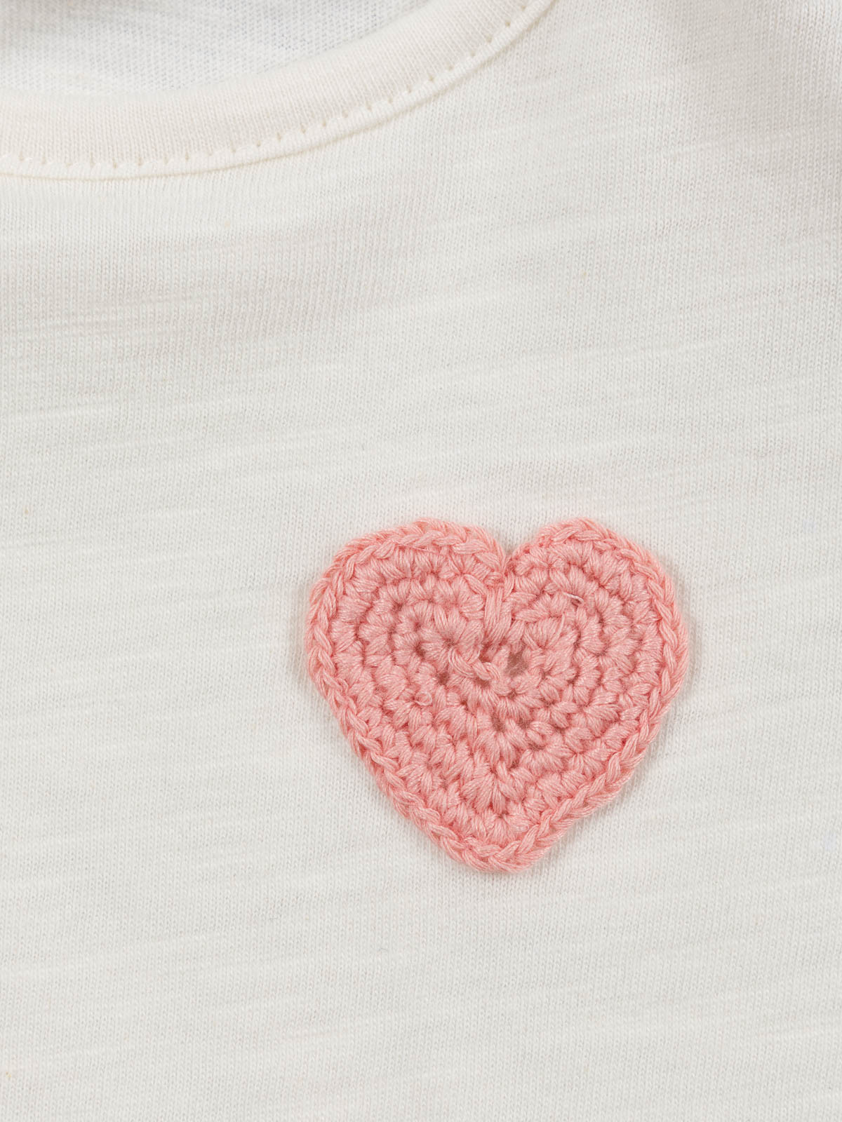 T-shirt coeur en crochet fille (3-36M)