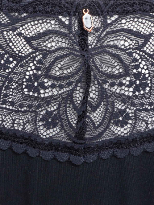 Tanga dentelle noir femme (46-52)