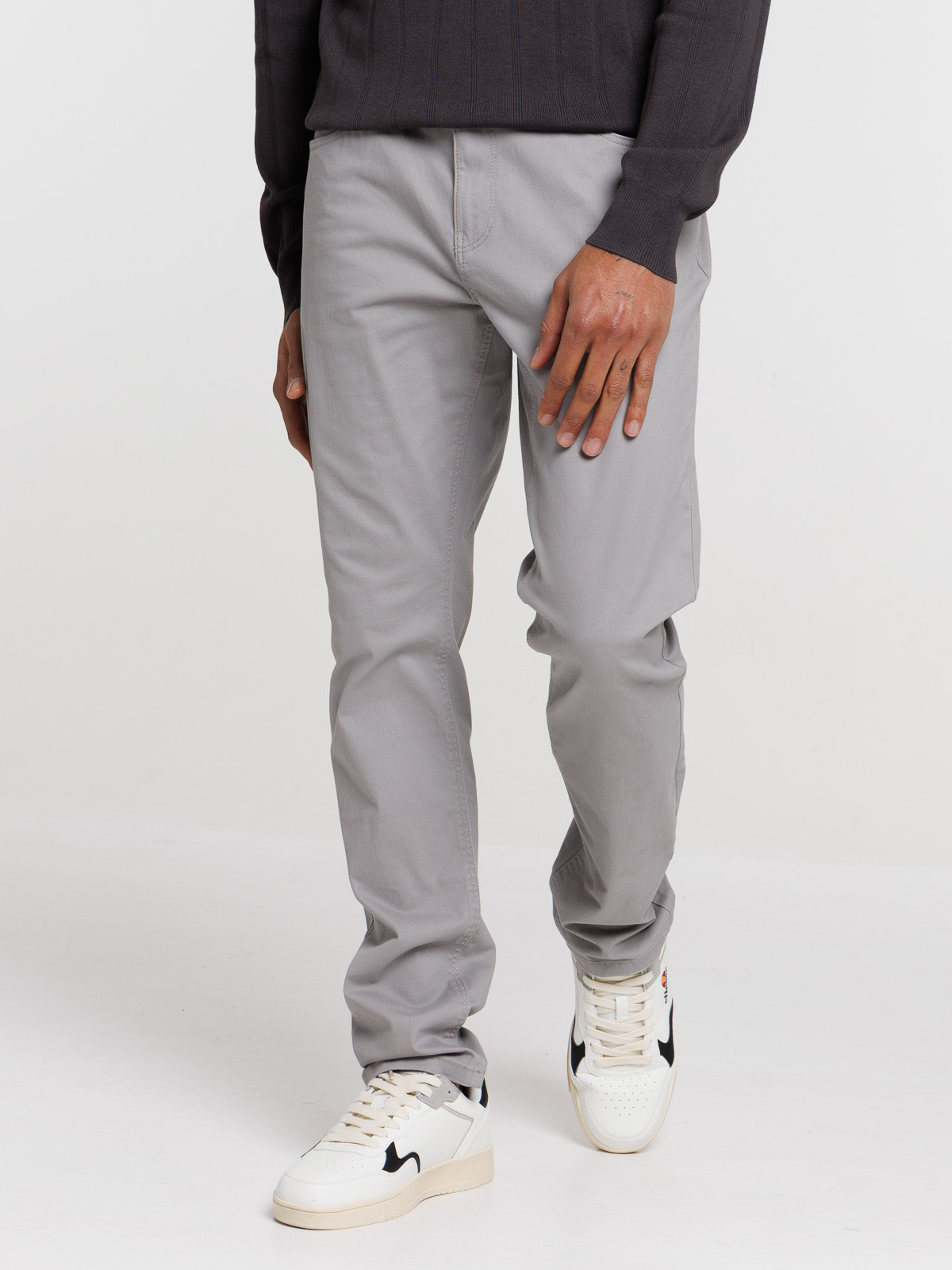 Jean slim homme coloris gris moyen Jean slim homme coloris gris moyen