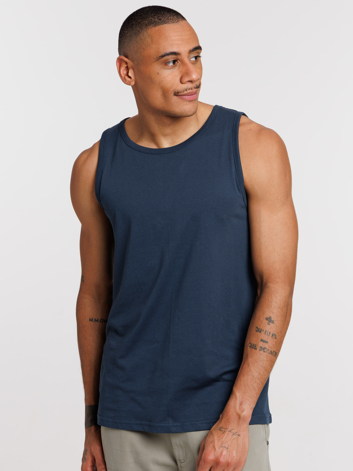 Débardeur basique bleu nuit homme