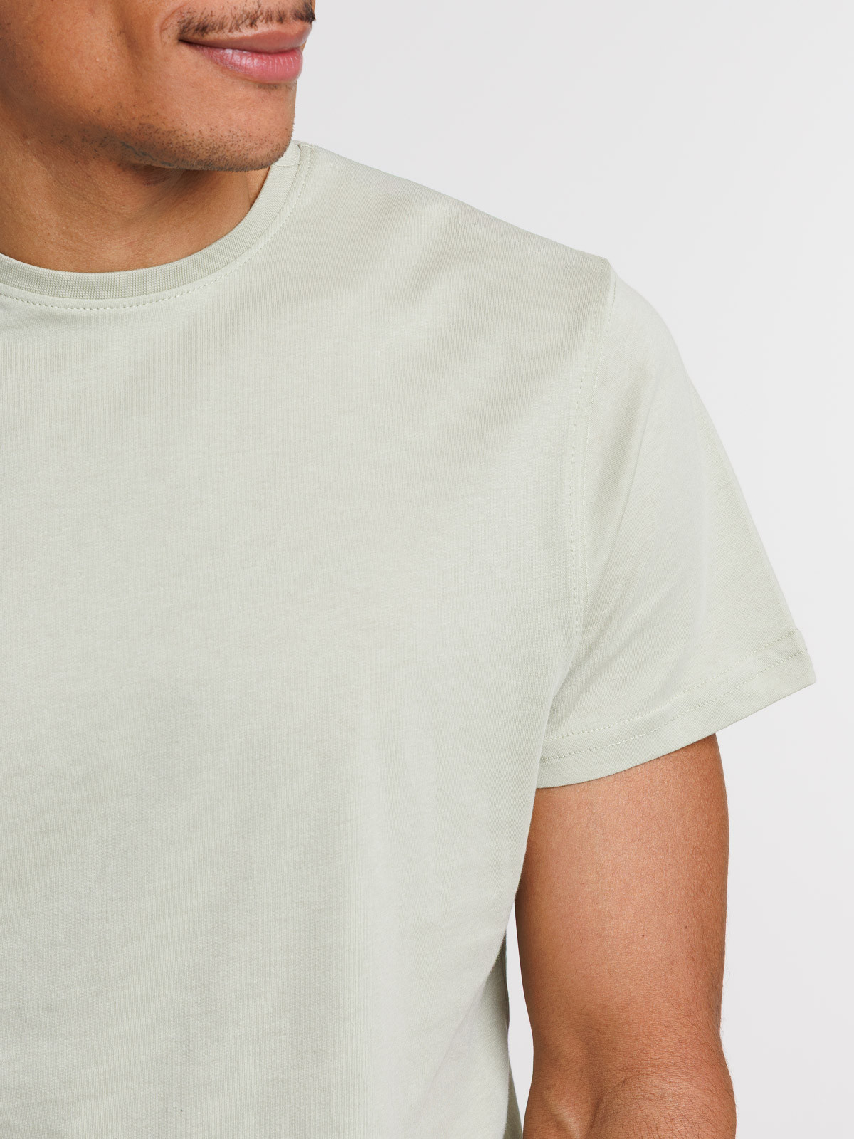 T-shirt basique col rond uni homme