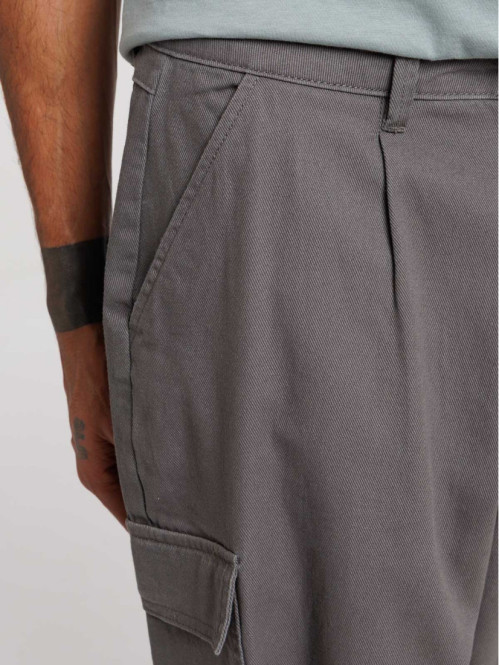 Pantalon cargo coupe large...