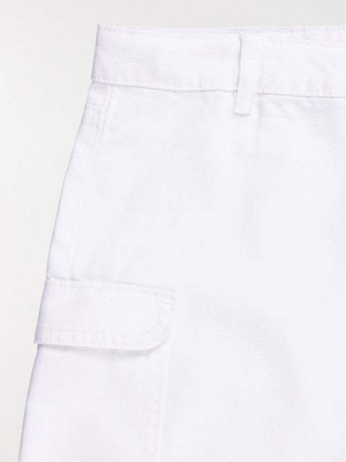 Short en jean cargo blanc...