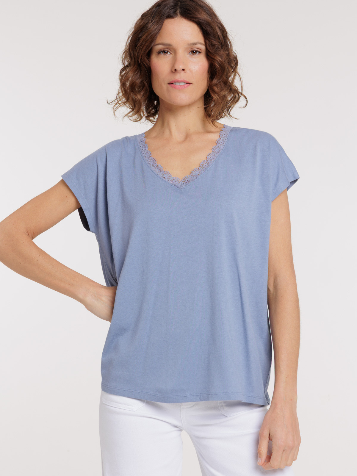 T-shirt col V dentelle denim blue femme T-shirt col V dentelle denim blue femme