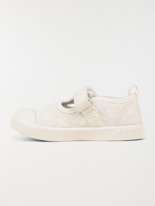 Tennis broderie anglaise...