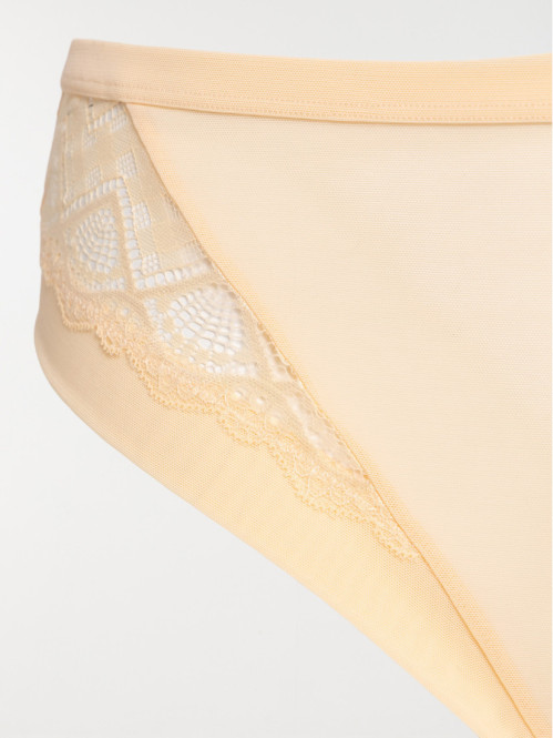 Shorty en dentelle noeud...