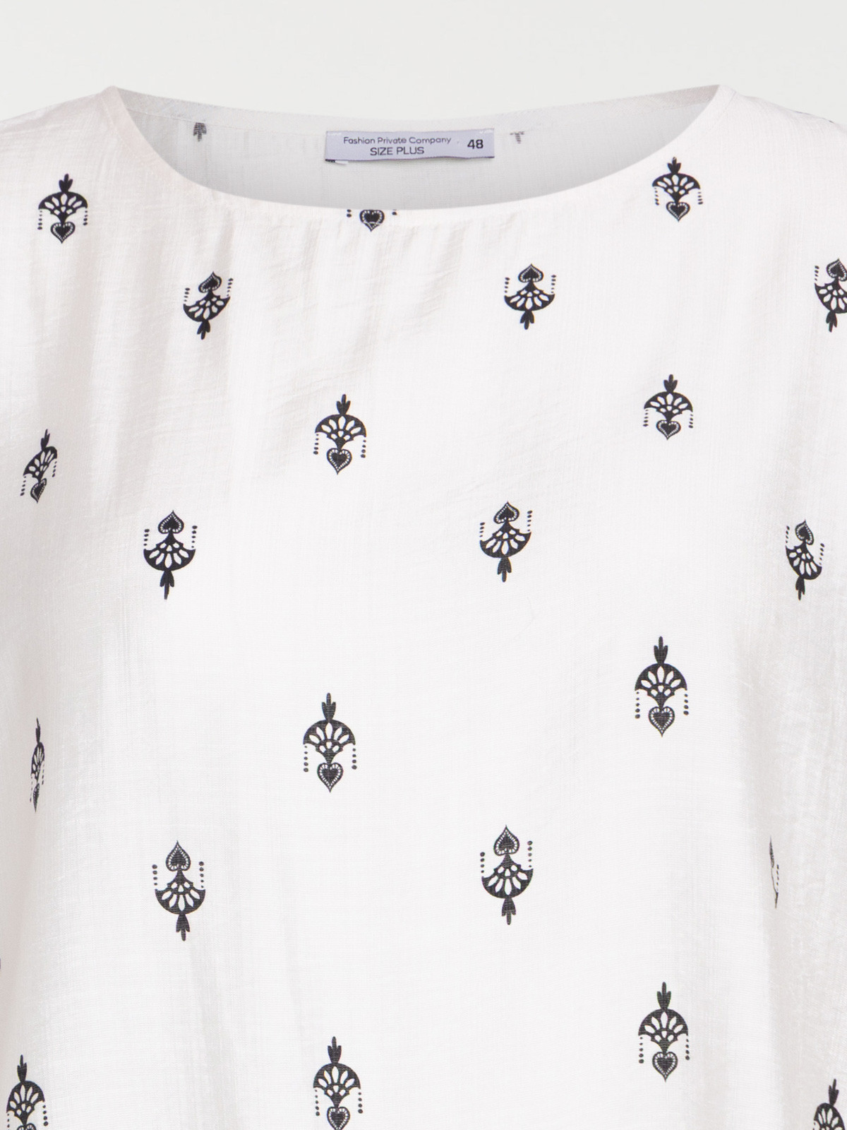 Blouse col rond grande taille femme