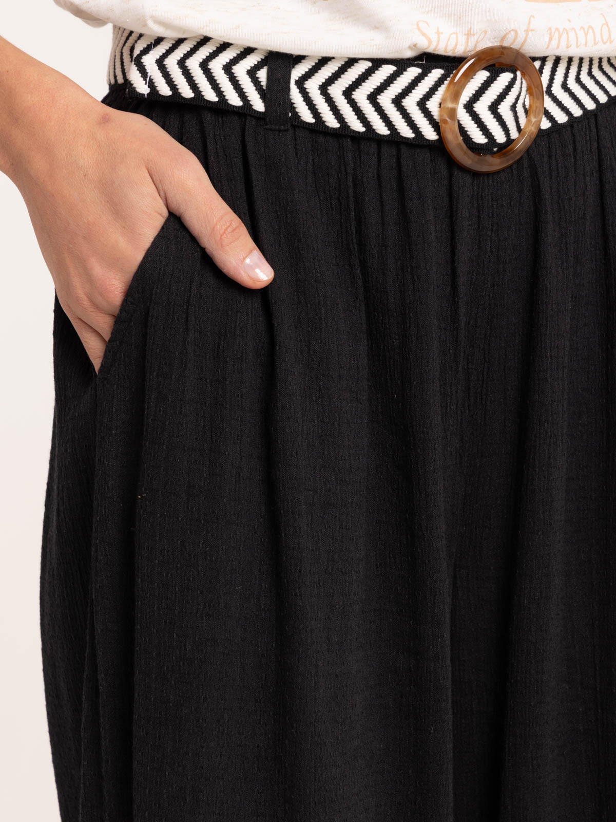 Pantalon noir large ceinturée femme