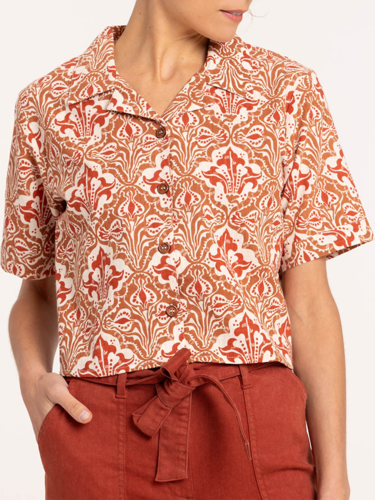 Chemise courte imprimée femme