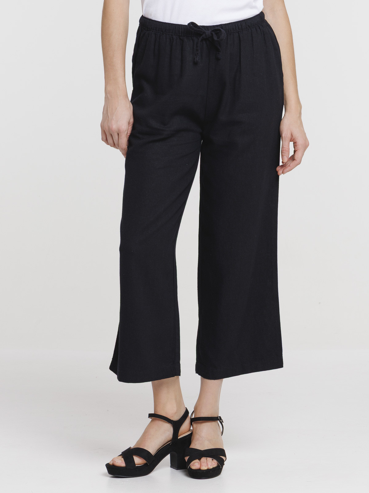 Pantacourt coloris noir femme Pantacourt coloris noir femme