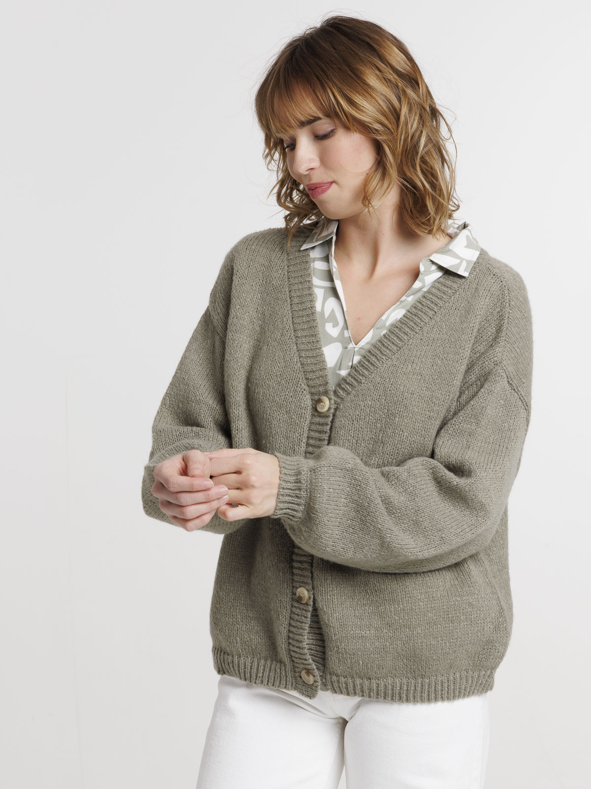 Gilet boutonné col V tilleul femme Gilet boutonné col V tilleul femme